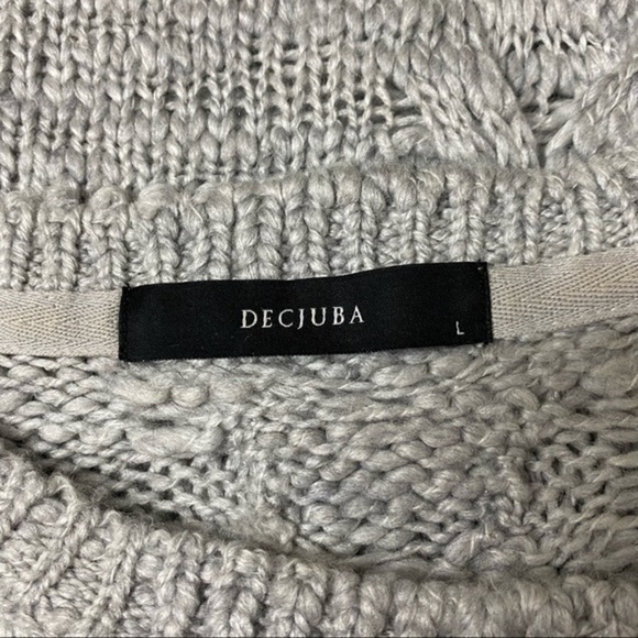 Decjuba Sweater Large - Picture 3 of 5